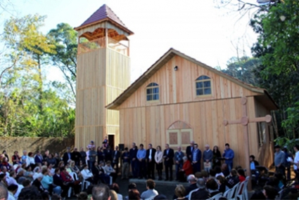 Réplica da primeira igreja de Criciúma